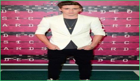 Brooklyn Beckham Height Weight Body Measurements Age Facts Family