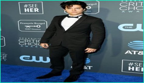 Dylan Sprouse Height Weight Shoe Size Measurements Family Ethnicity