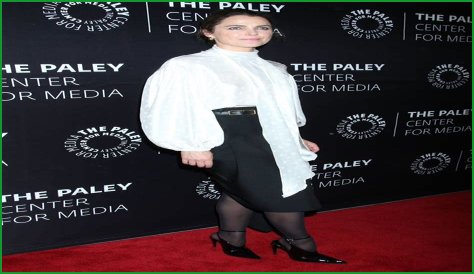 Ilana Glazer Body Measurements Height Weight Shoe Size Vital Statistics